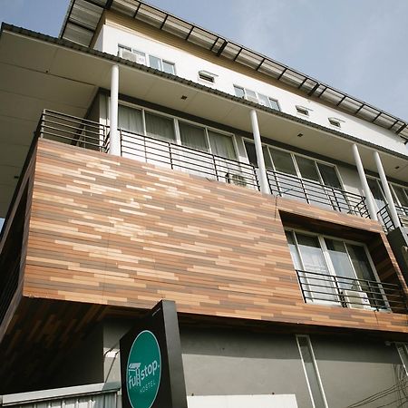 フル ストップ ホステル チェンマイ チエンマイ エクステリア 写真